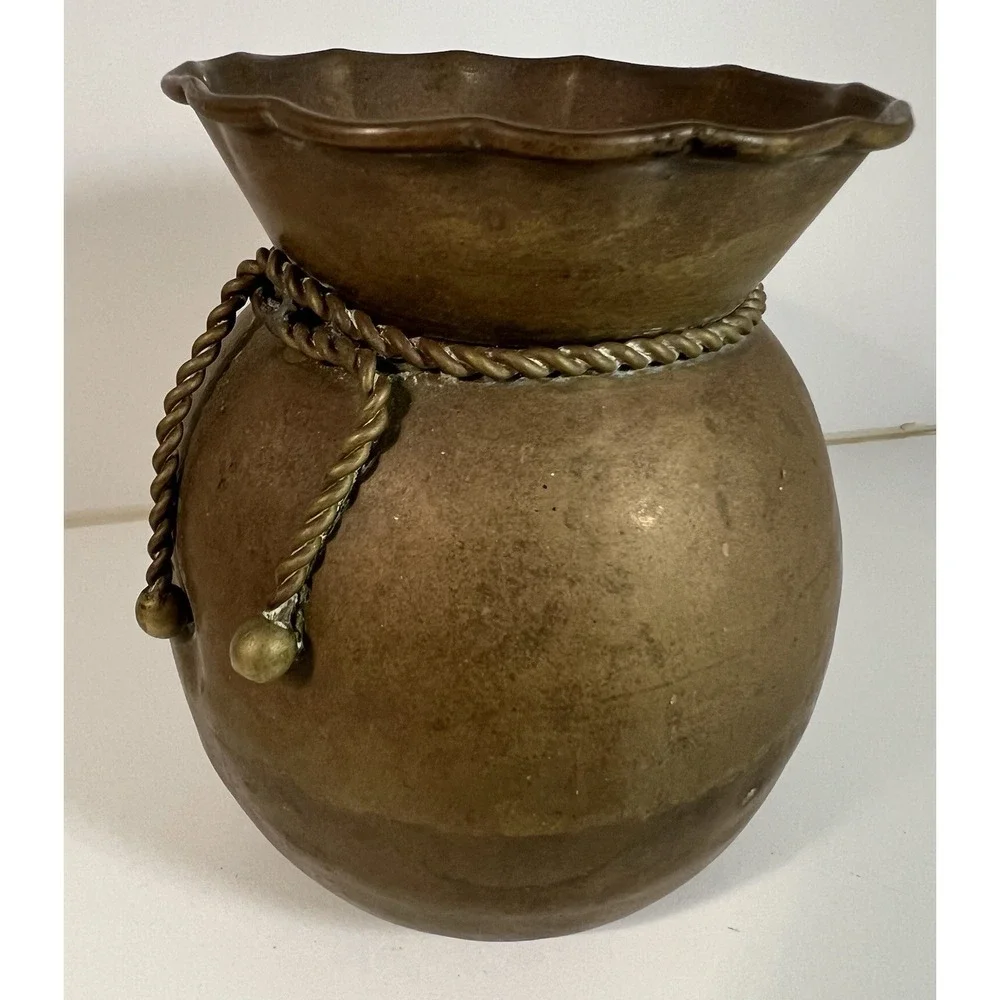 Hammered Brass Vase Planter Decoration Twisted Rope Trim Made in India 6.5